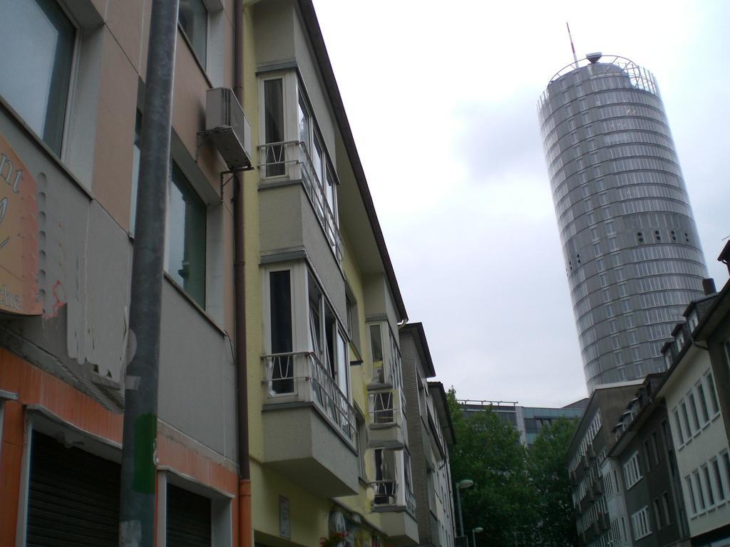 Schoenes Apartment In Essen Luaran gambar